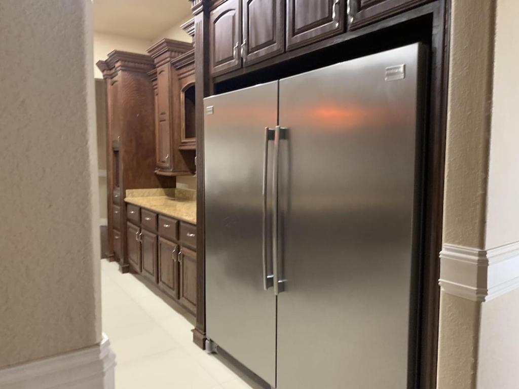 Brownsville Comfort 2 Bedroom 1 Bath , Spacious Kitchen And Outdoor Home Exterior photo